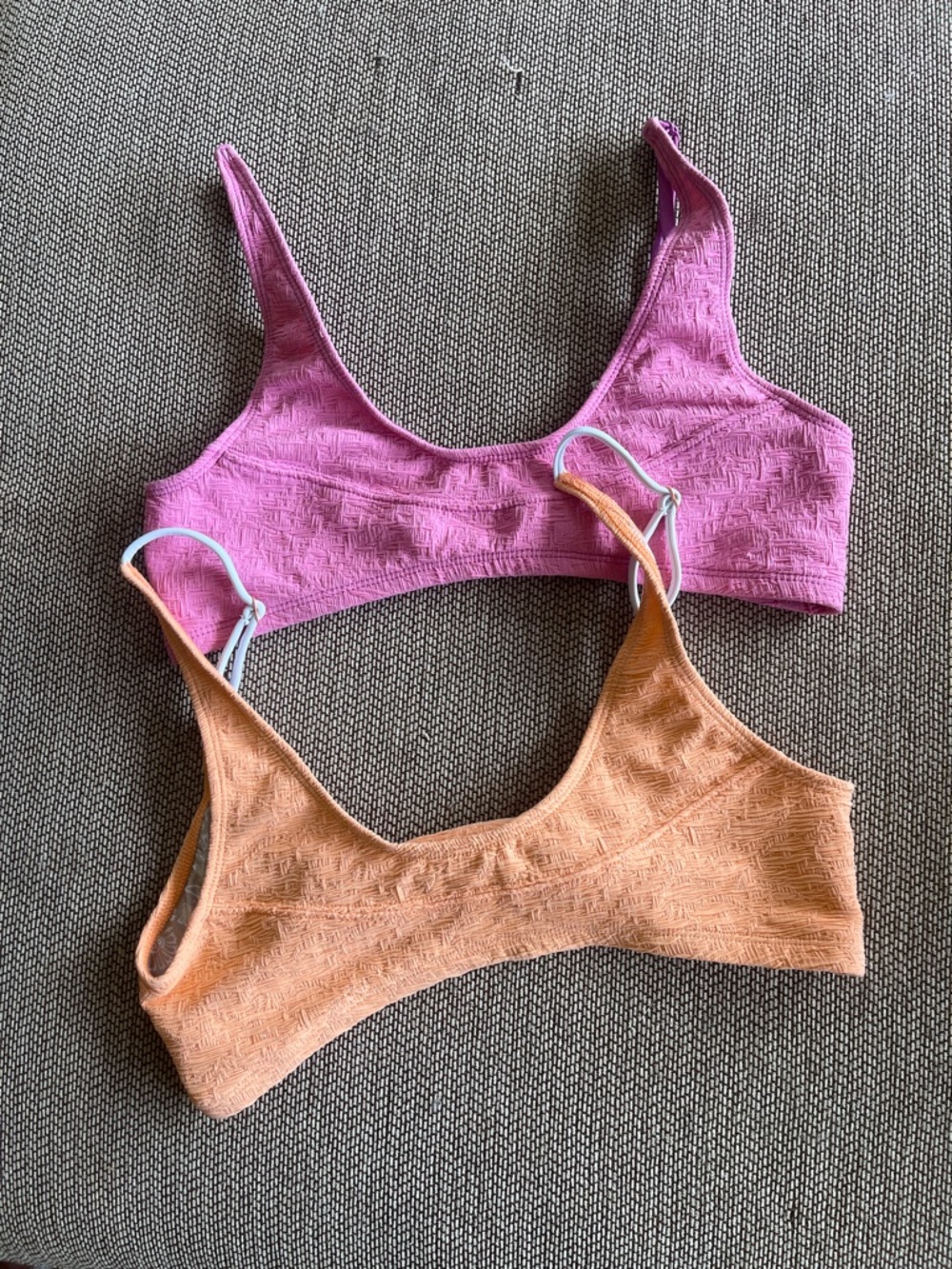 2 Textured Scoop Bikini tops in Pink & Peach.